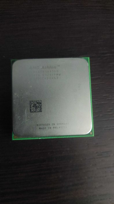 Kit PC - Procesor AMD Athlon Il X3 440 +
Cooler AVC + RAM 1GB DDR2
