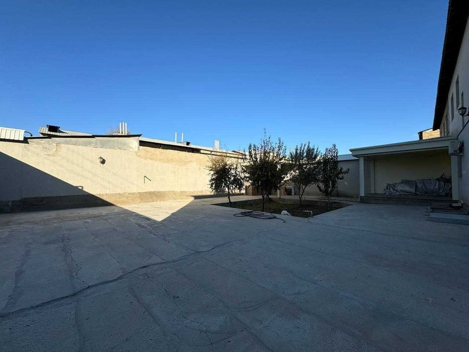 Tayyor 6 sotiqli hovli sotiladi