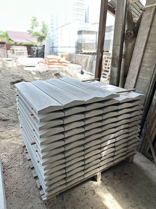 Spalieri/Garduri și stalpi /placi beton /capace de gard