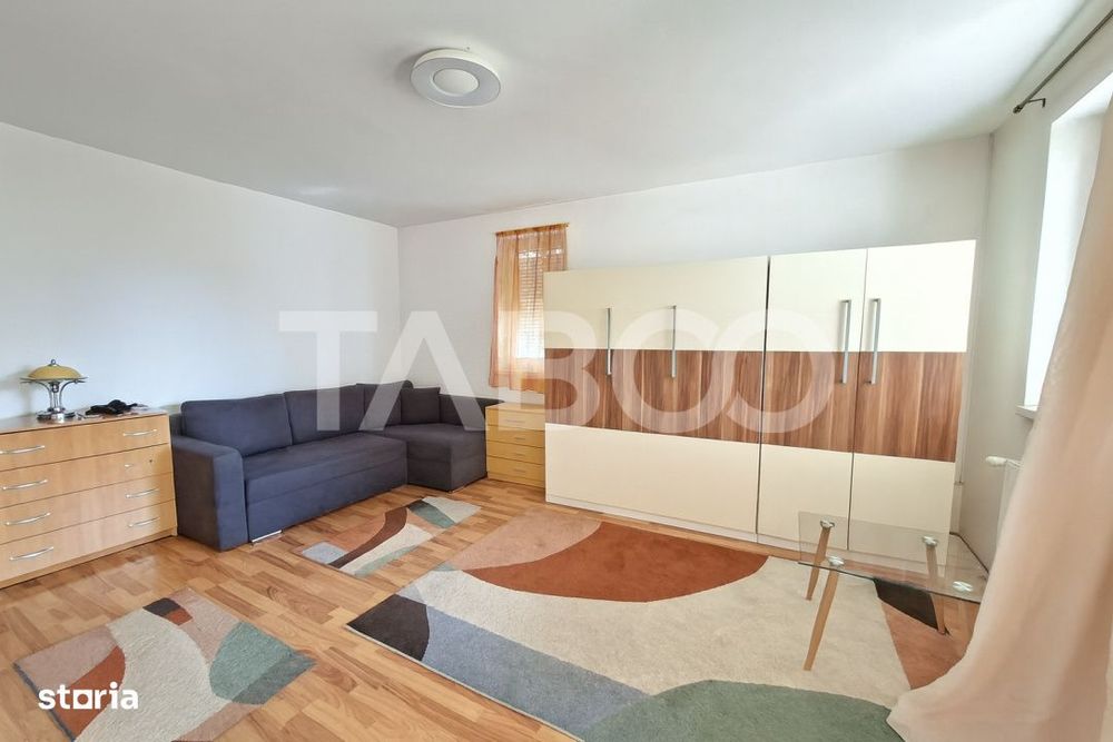 Garsoniera decomandata de vanzare cu lift si pivnita Colinei Sibiu