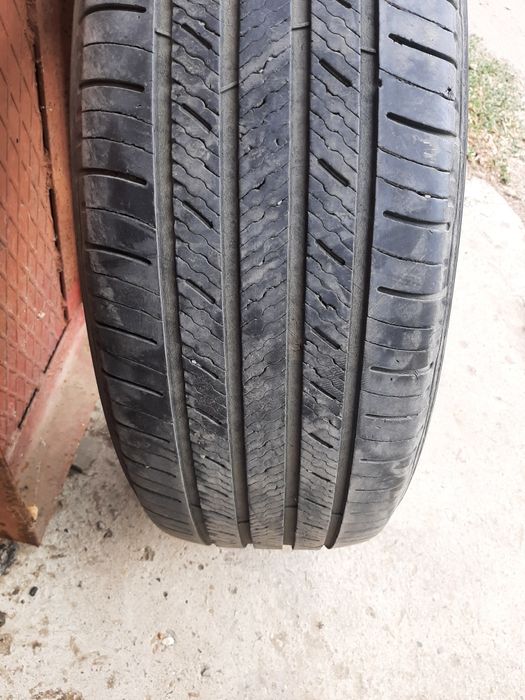 Продам шину 235/65/18 мишелин
