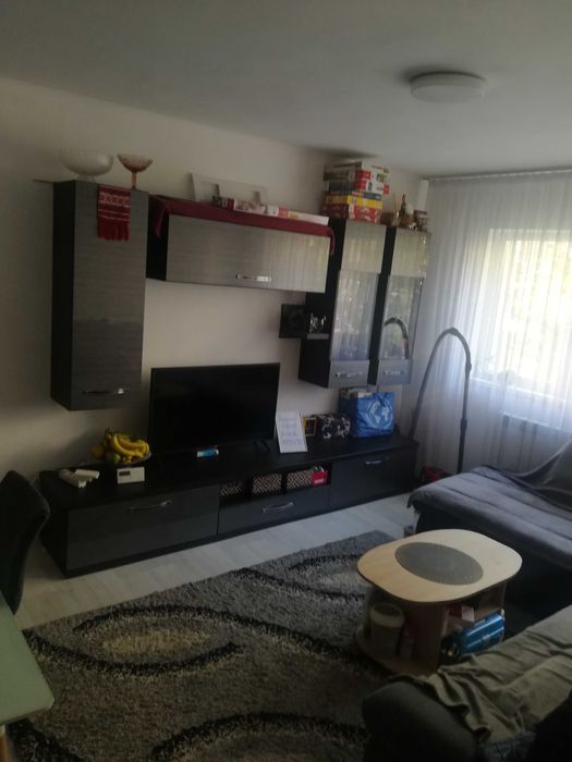Vând apartament George Enescu, 3 camere, etaj 2
