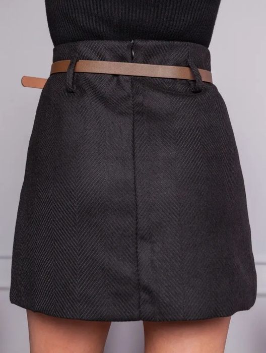 Юбка чёрная короткая