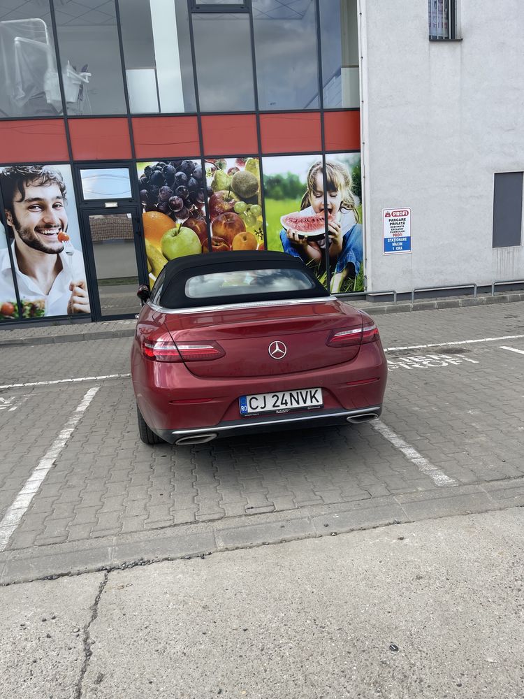 Vand mercedes e clas  cabrio schimb cu teren , casa  sau apartament