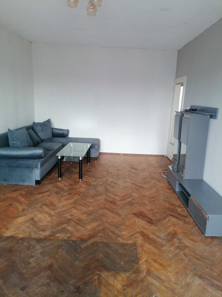 Продава се Двустаен апартамент в Перник, Проучване - 70 кв.м за 806 €/кв.м - Снимка #2