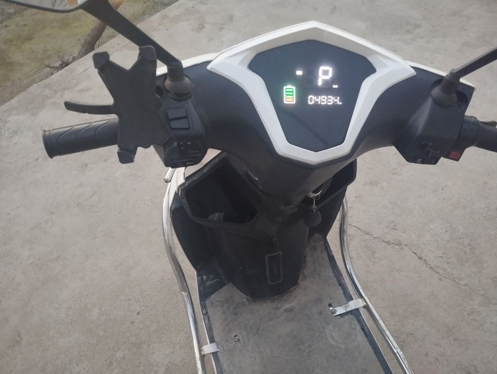 Elektro skuter  1200W