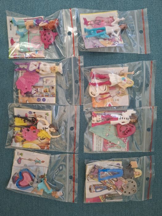 Barbie series kinder surprise