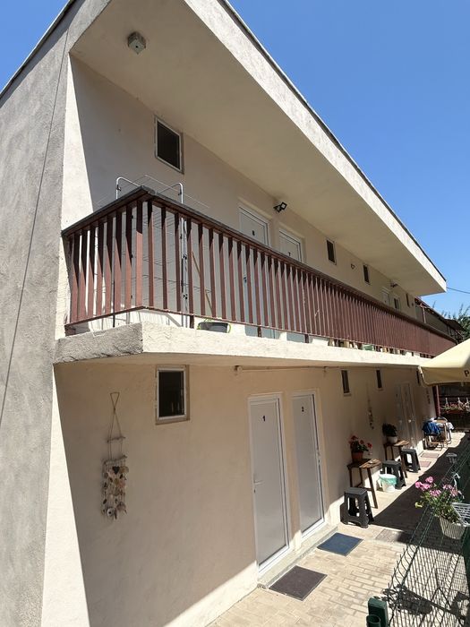 Vila 8 camere - Saturn - afacere la cheie