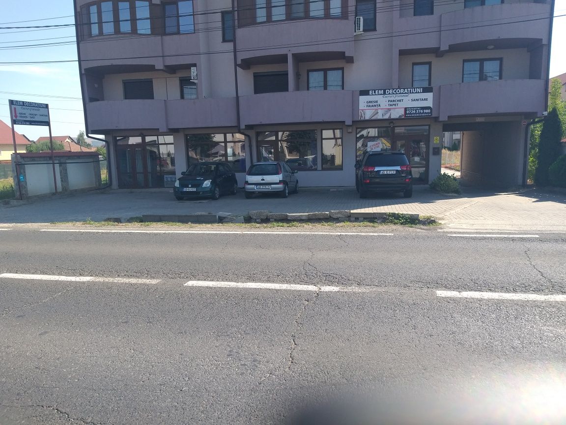 Spatiu comercial de vânzare