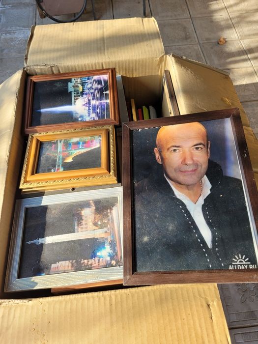 Рамки для фото ,коробка разных размеров за 10000т