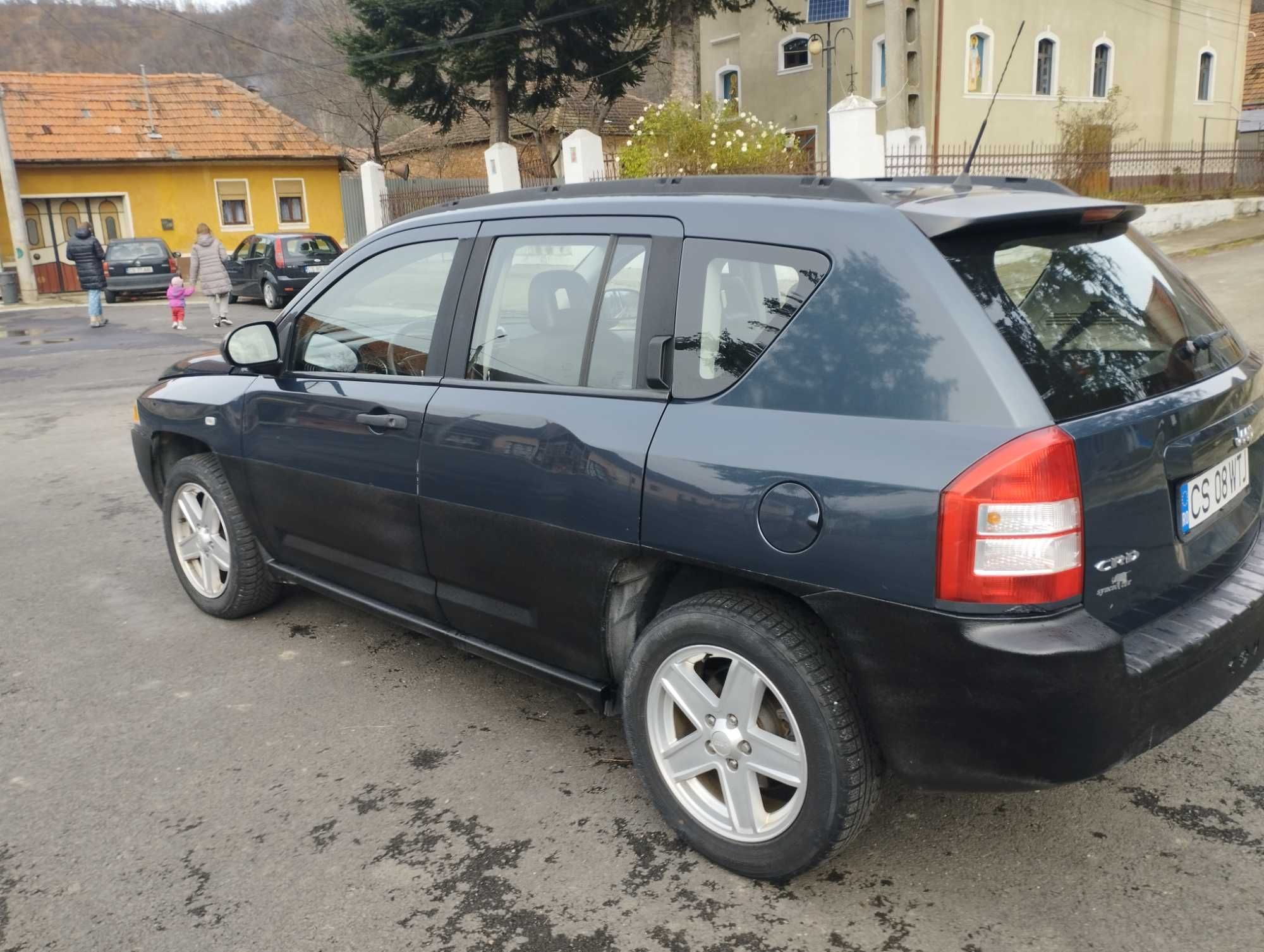 Se vinde Jeep Compass sau schimb  barca cabinata cu motor