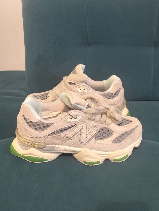 New balance 9060 model, noi cu eticheta , mărimea 40,5