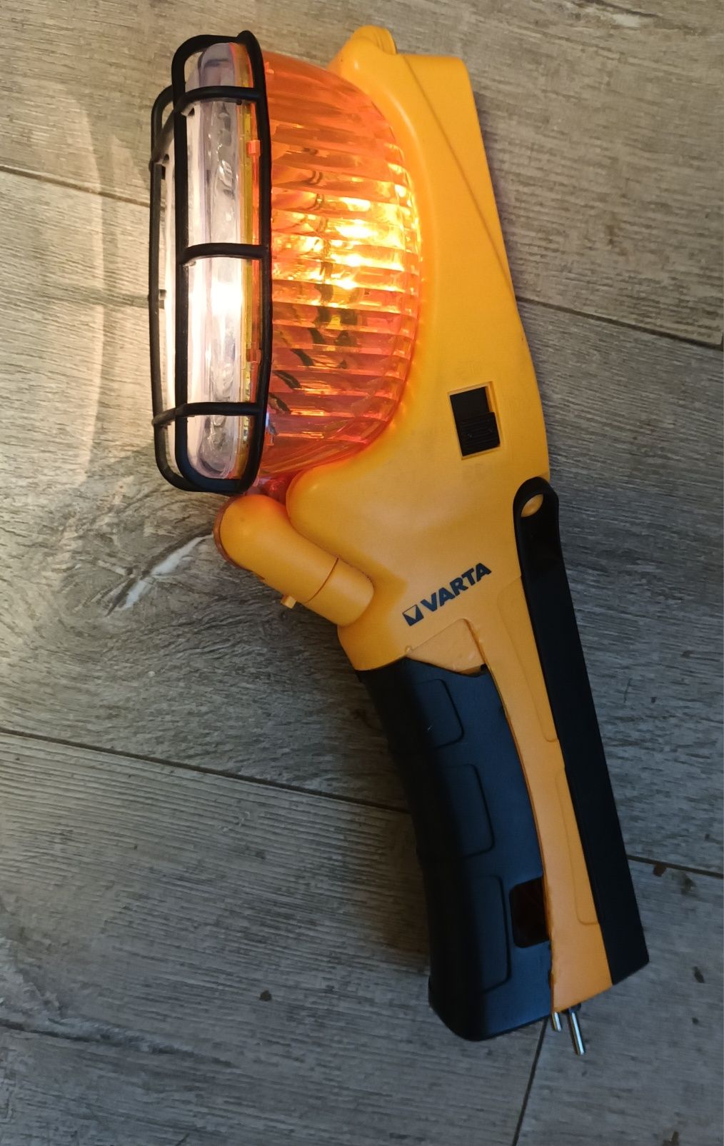 Lanterna varta modificata cu incarcare