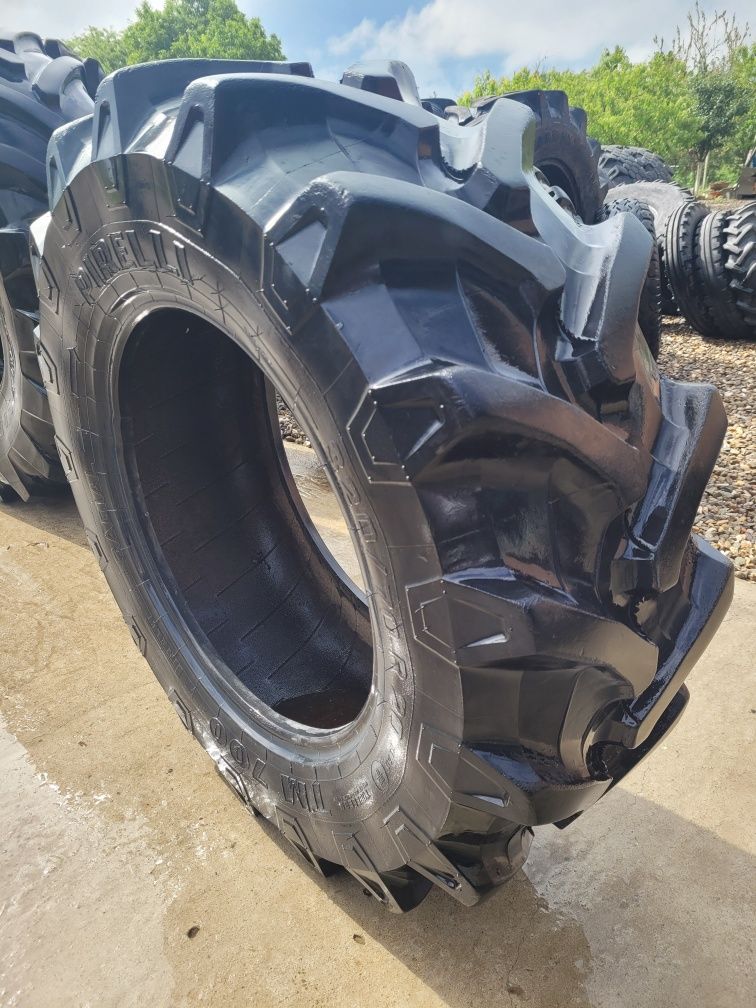 Cauciuc tractor Pirelli 320/70 R20