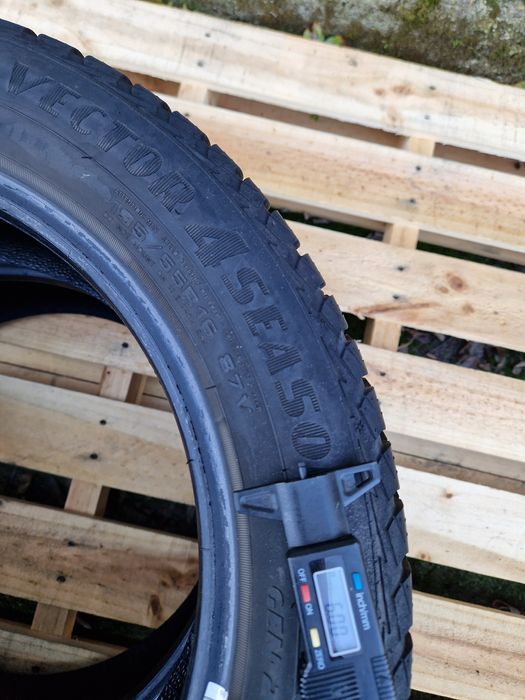 2anvelope vara-iarna 4seasons 195 55 16 Good Year