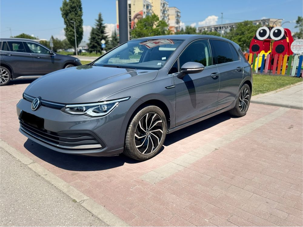 VW Golf e-TSI 1st edition