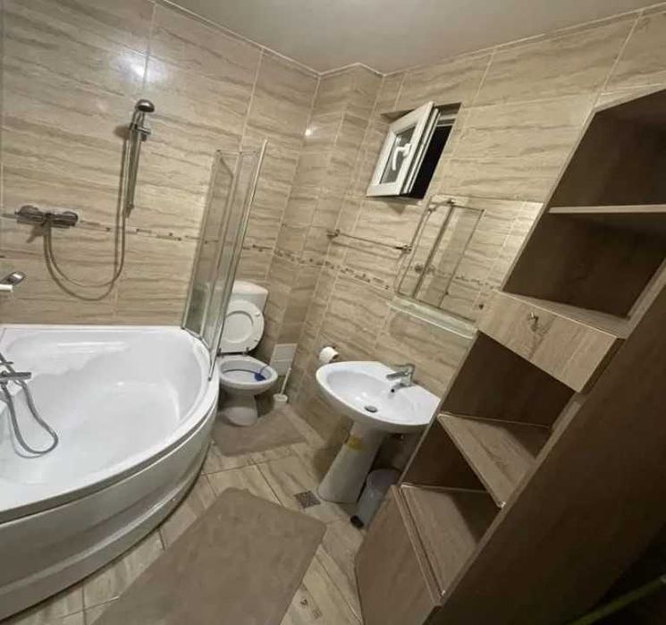 Дава се под наем Двустаен апартамент в Пловдив, Западен - 65 кв.м за 255 € - Снимка #2