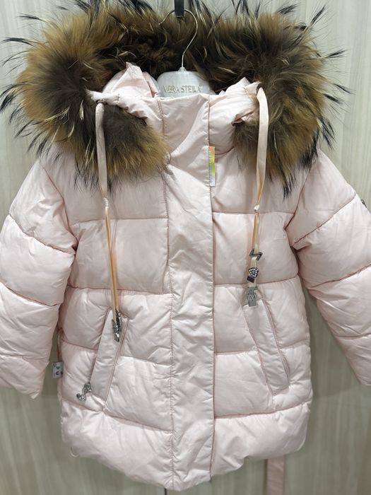 Пуховик на девочку