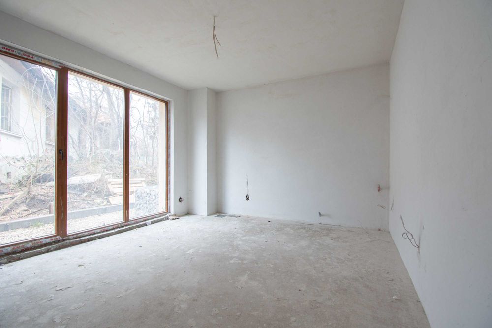 Продава се Двустаен апартамент в София, Студентски град - 76 кв.м за 1578 €/кв.м - Снимка #1