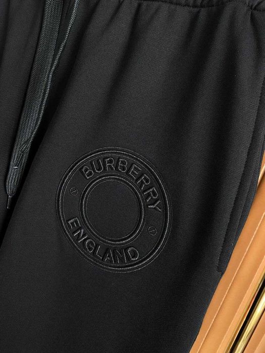 Мъжки Екип Burberry две части модел 2025