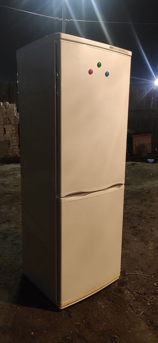 Продам холодильник на запчасти