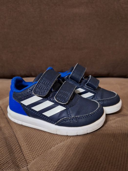 Детски маратонки Adidas, размер 21