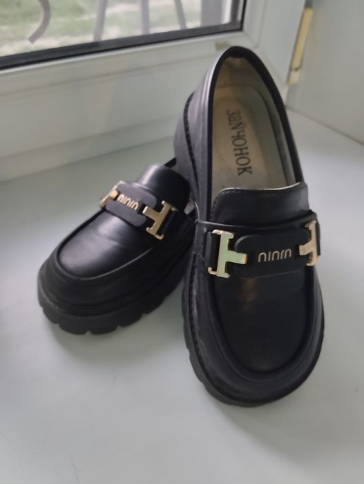 Школьная обувь в отличном состоянии