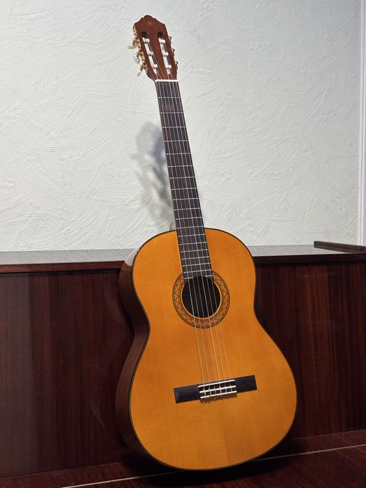 Гитара Ямаха C70 классическая