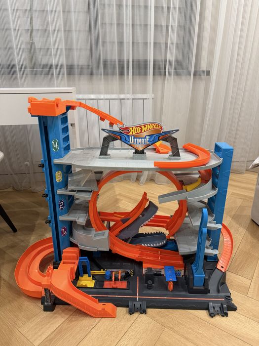 Hot  Wheels   трек