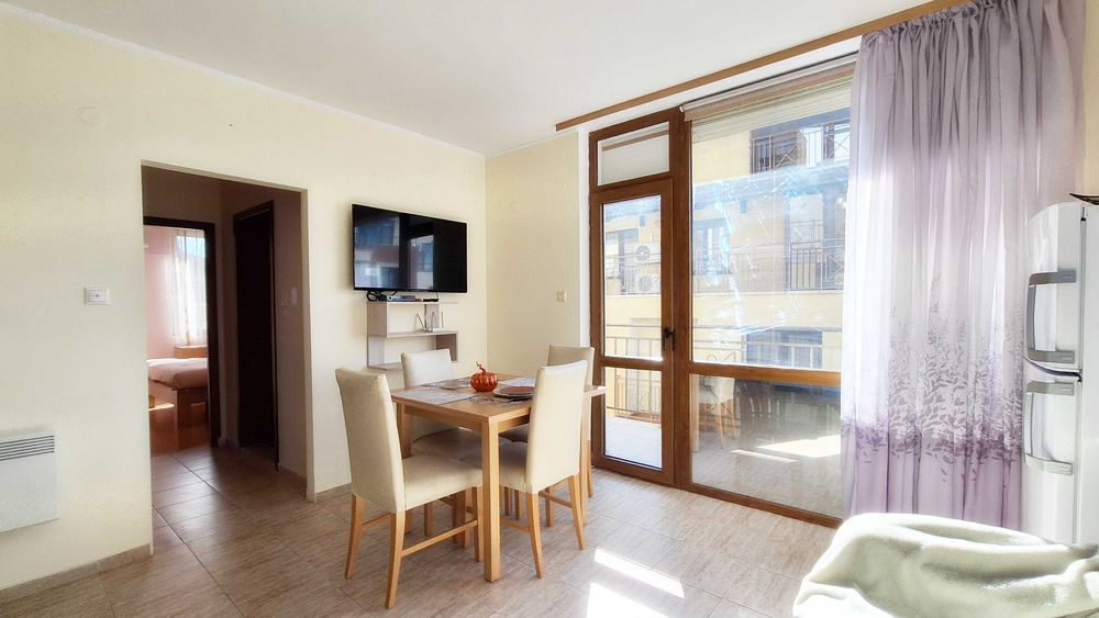 Топъл 3-стаен апартамент в „Сияна 1“, Свети Влас