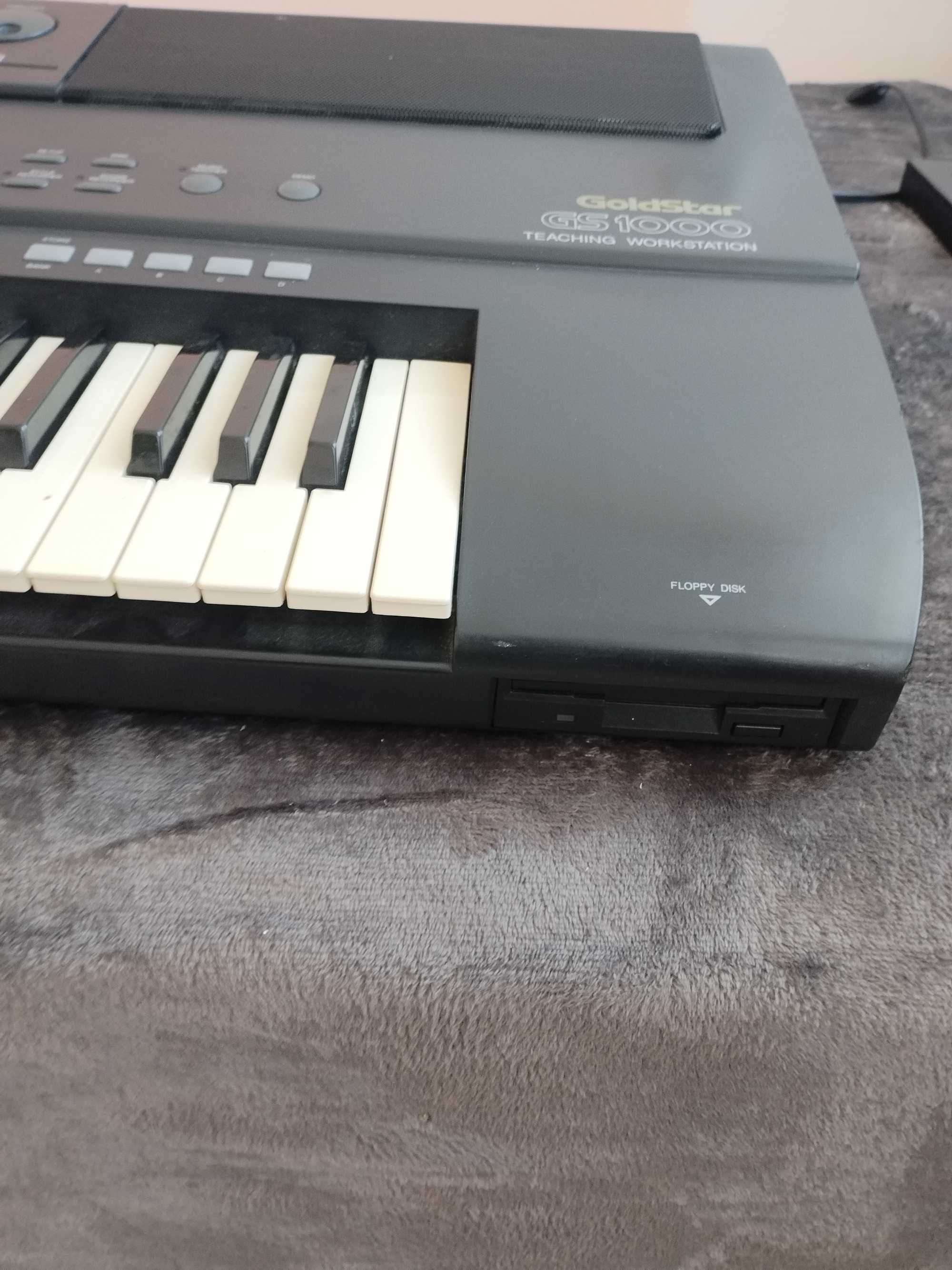 Goldstar-1000 клавир за начинаещи и напреднали.