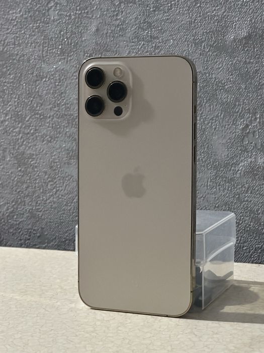 12 pro max в идеале,