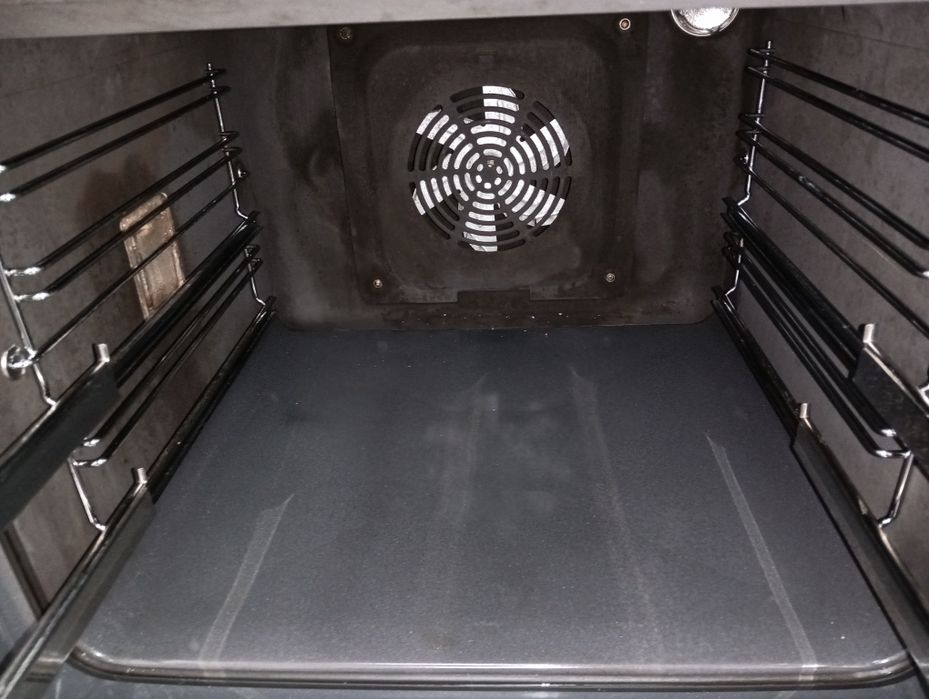 Иноксова свободно стояща печка с керамичен VOSS Electrolux с Гаранция!