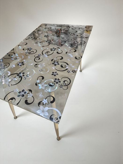 Цветни протектори за маса