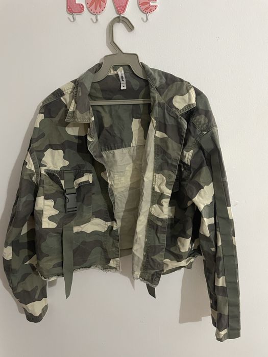 Geaca scurta imprimeu militar femei