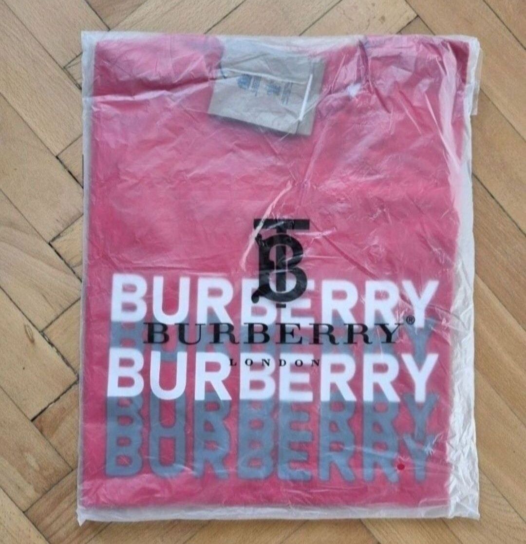 РАЗПРОДАЖБА! Оригинална мъжка тениска Burberry / Размер Л / Чисто нова