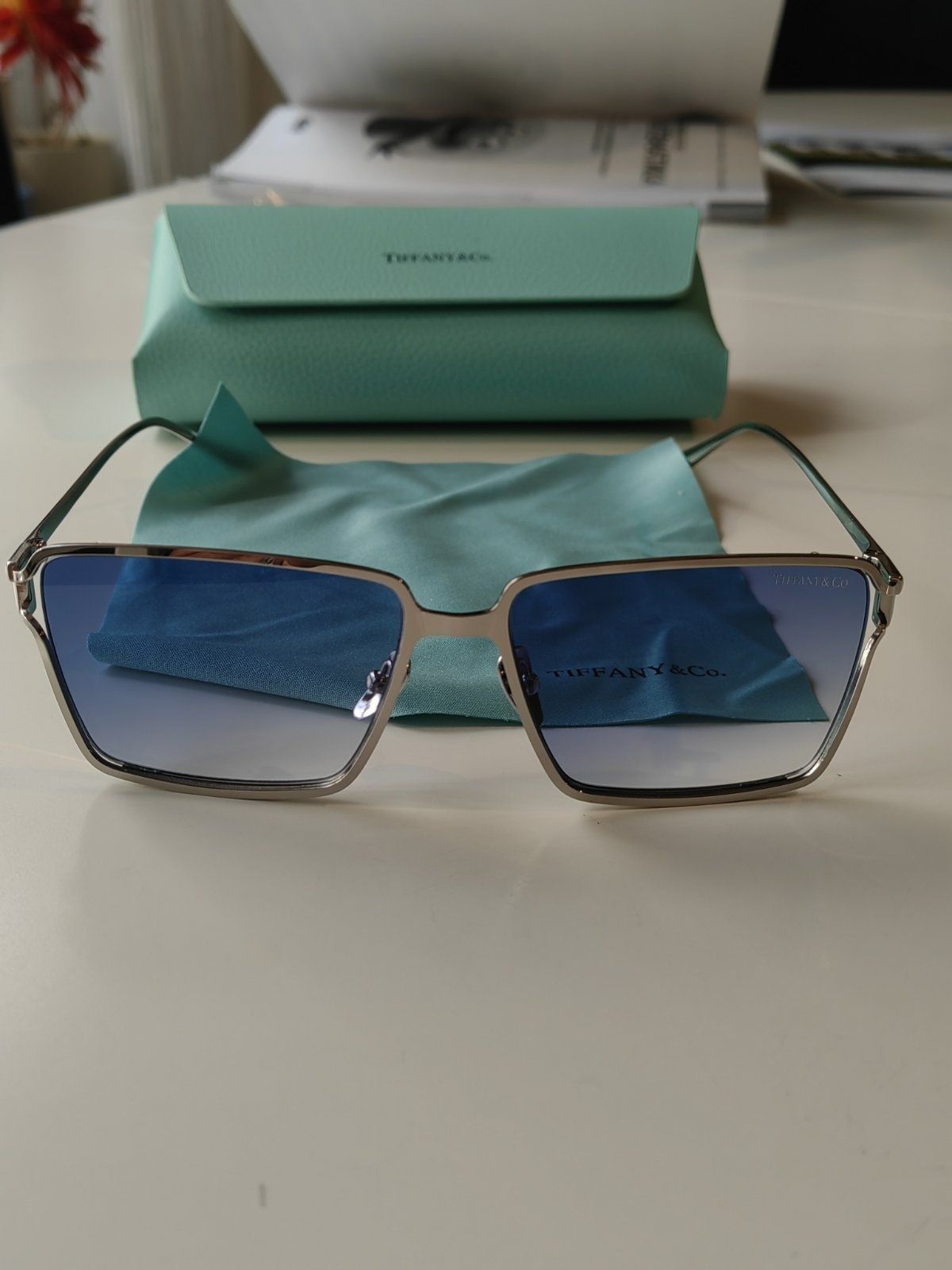 Продавам слънчеви очила Tiffany &  Co