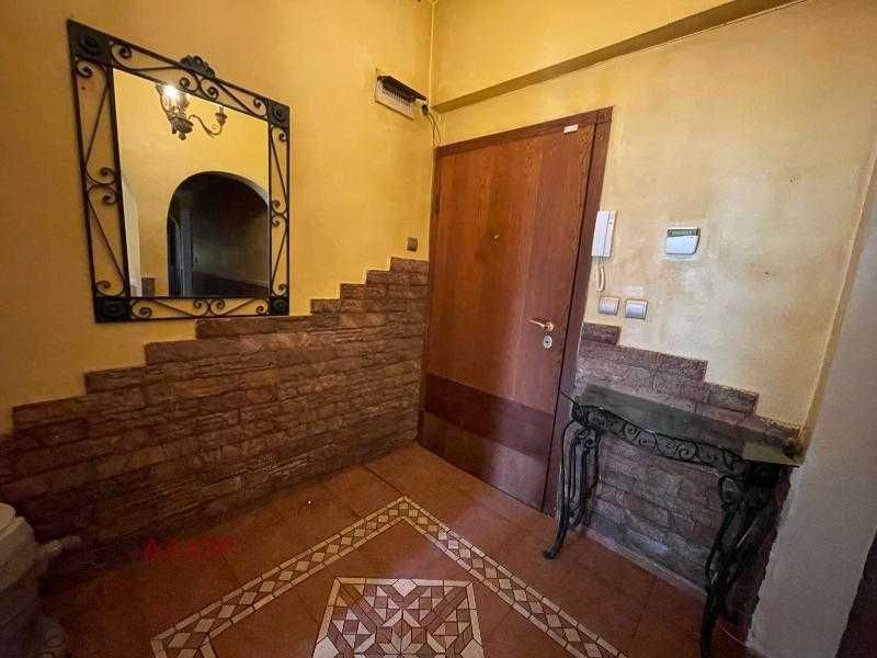 Дава се под наем Четиристаен апартамент в София, Център - 130 кв.м за 875 € - Снимка #4