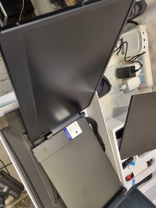 Monitor portabil Teamgee S3 pachet complet resigilat amazon