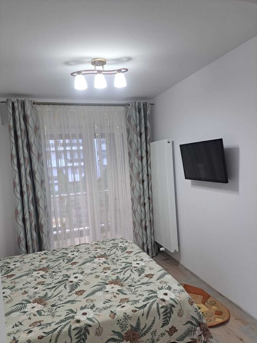 Apartament de închiriat pe termen lung.