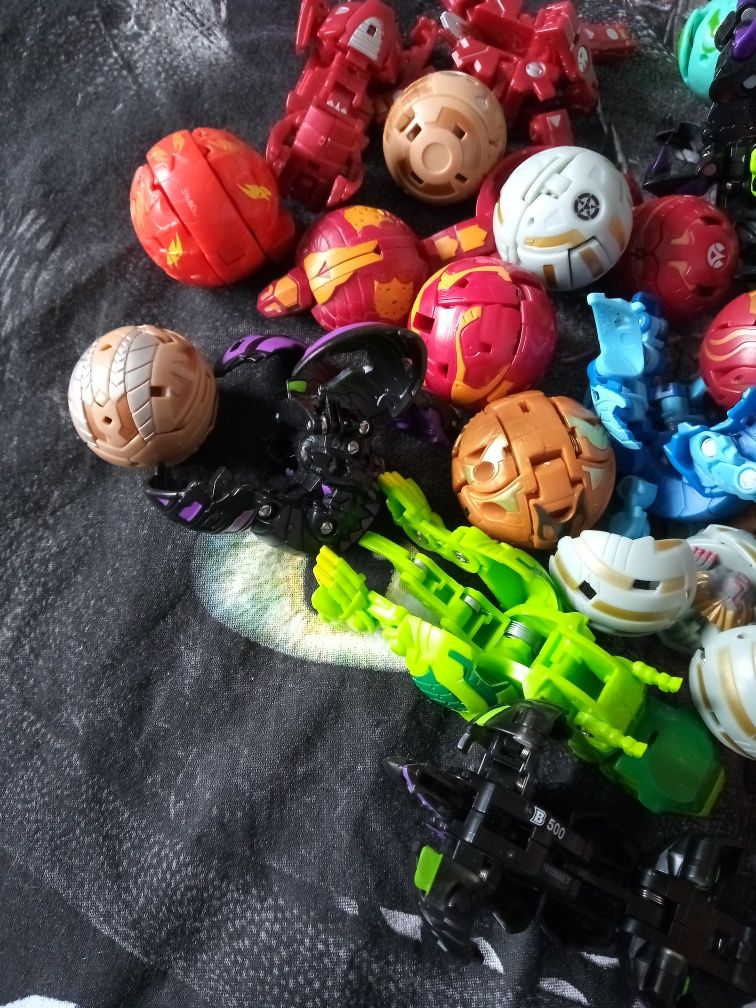 Bakugan/Бакугани от старите и по-новите серии