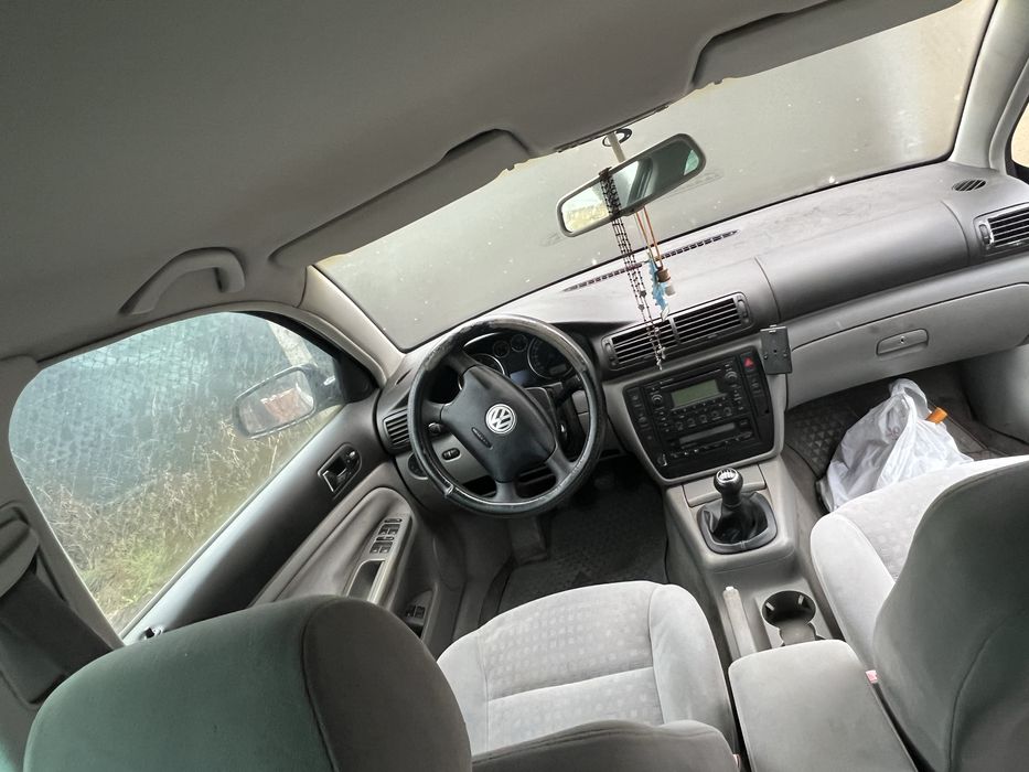 Vand/dezmembrez VW passat B5 2003 1.9tdi 131cp