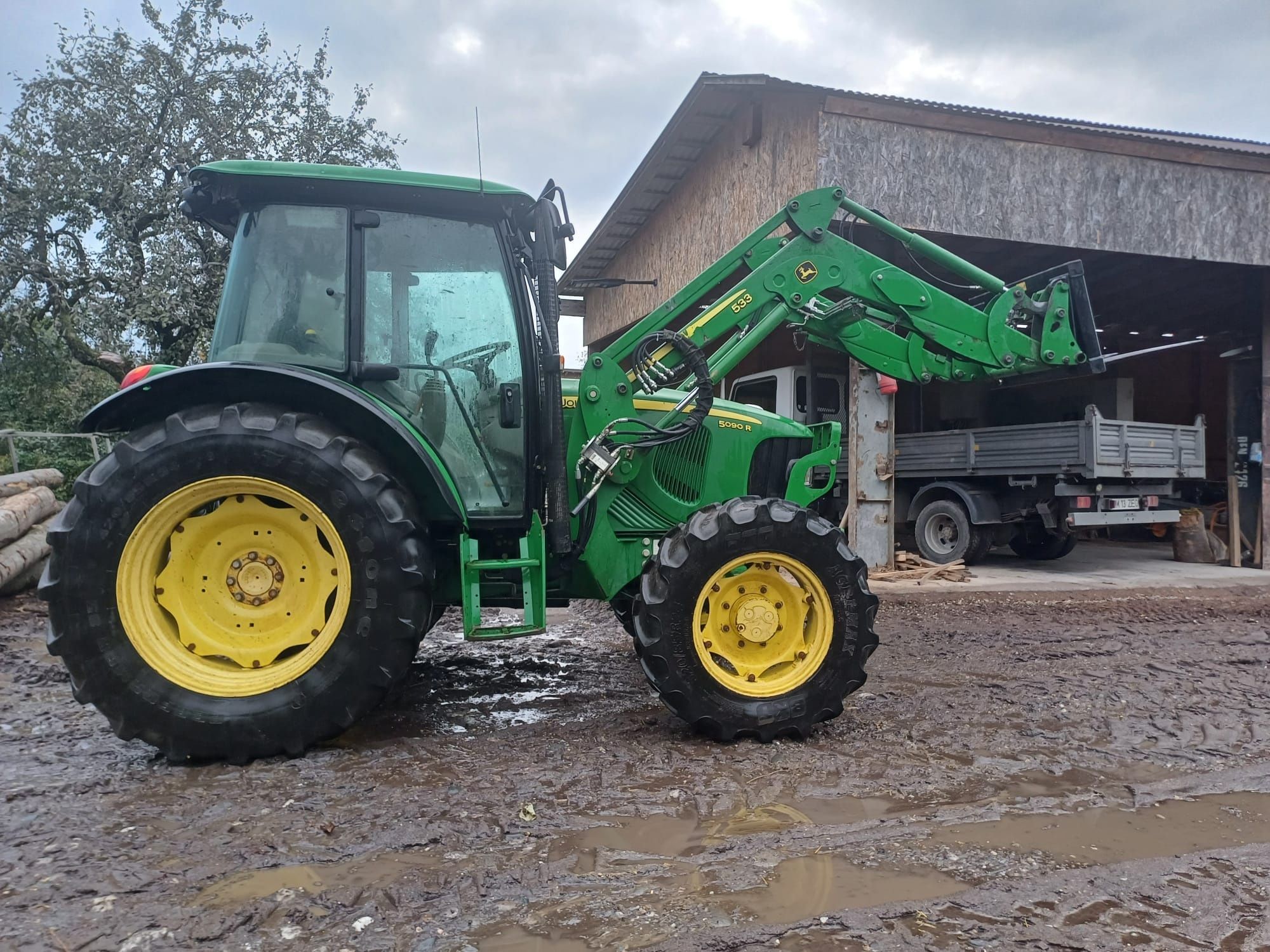 John Deere 5090 R