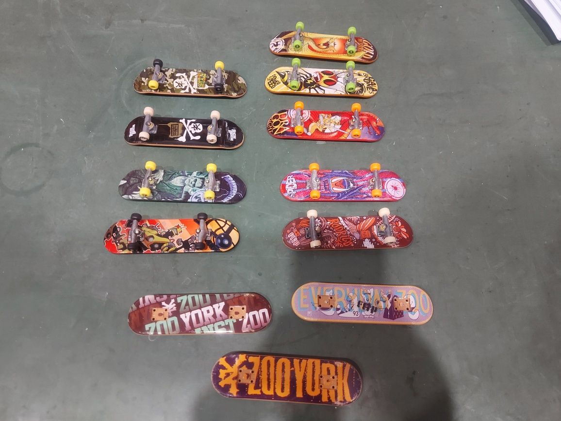 Mini skateboard pt deget