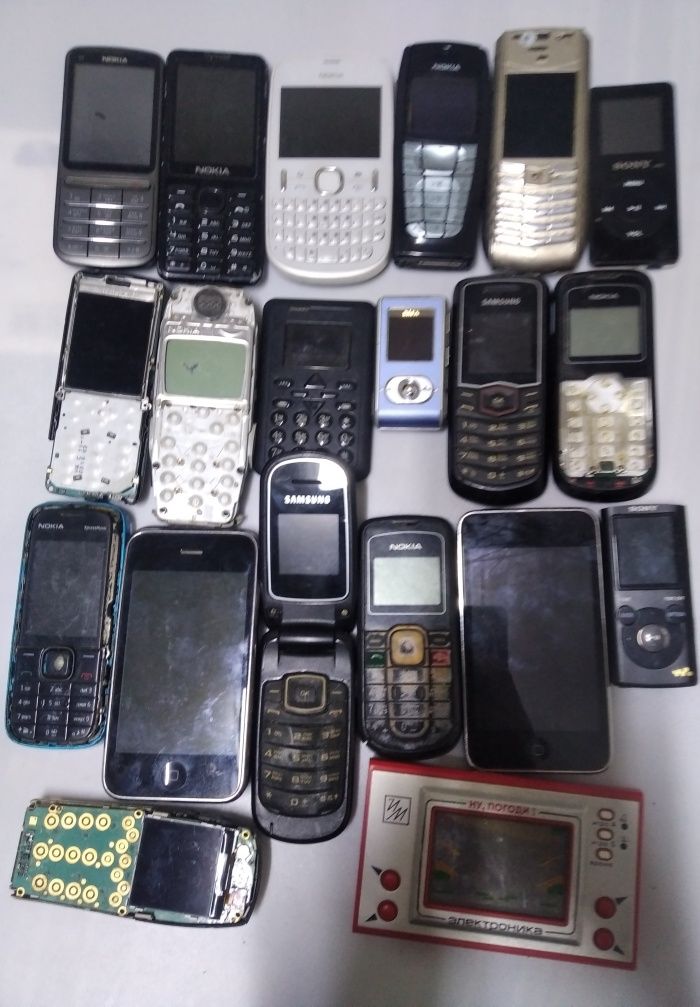 Продам телефон motorola