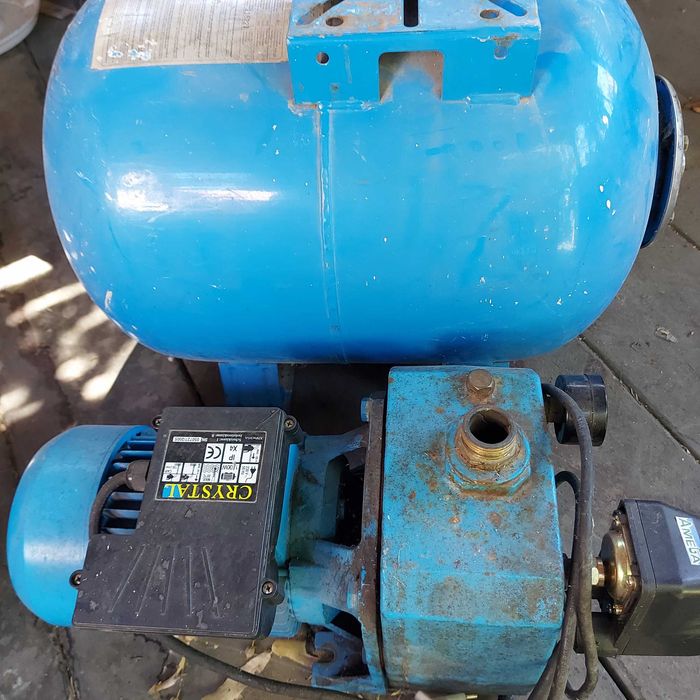 Hidrofor  de mare adancime, 1100W, utilizat, vas expansiune 50 litri