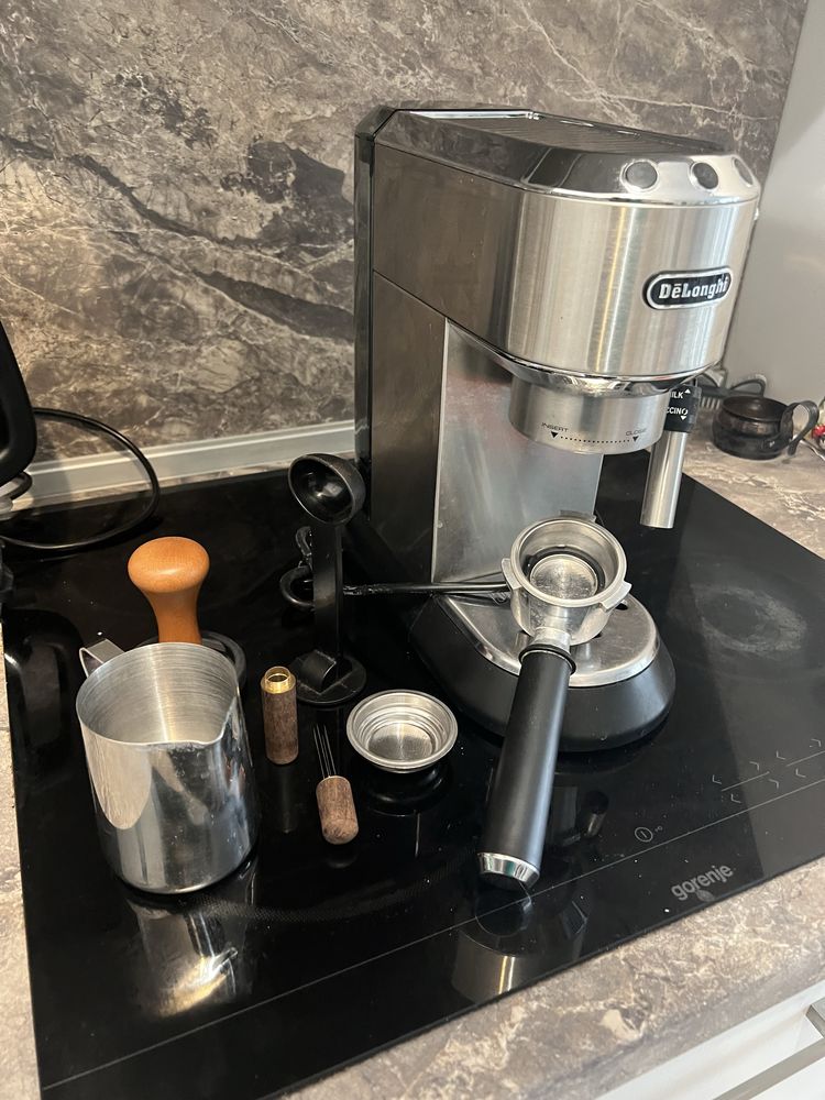 Delonghi Кафемашина (Model / EC685.M)