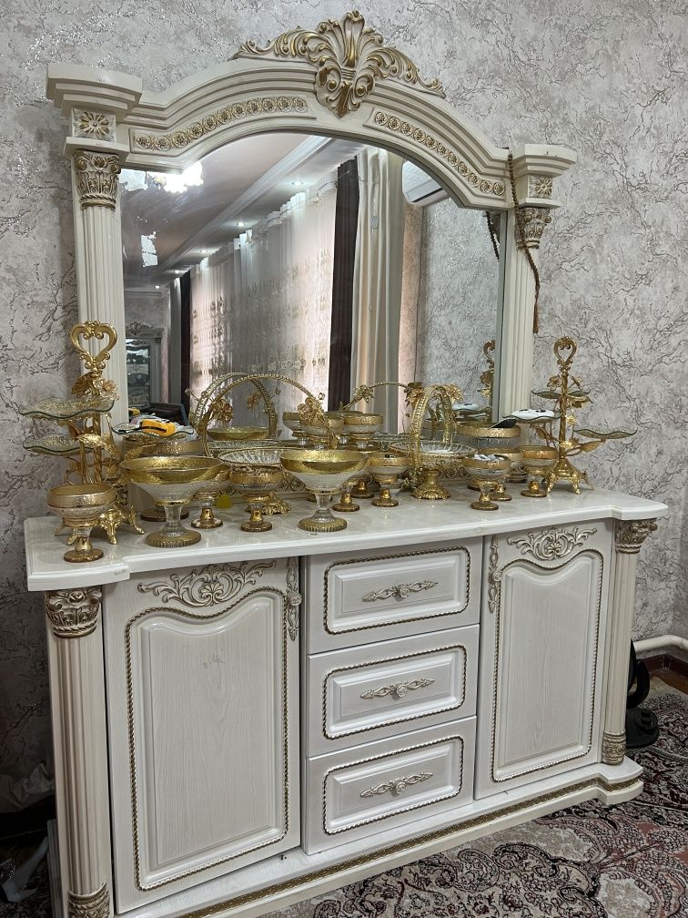 Сервант сатылады