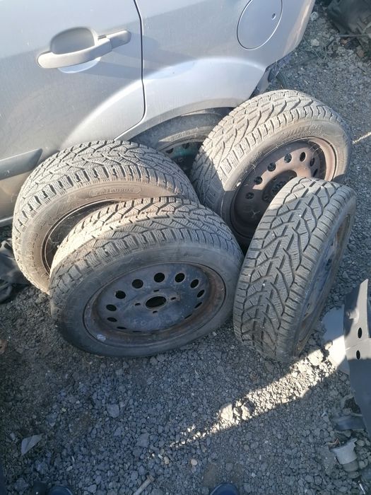Cauciucuri iarna 185/ 55/ R15, jante tabla 15 Ford Fiesta, Fusion