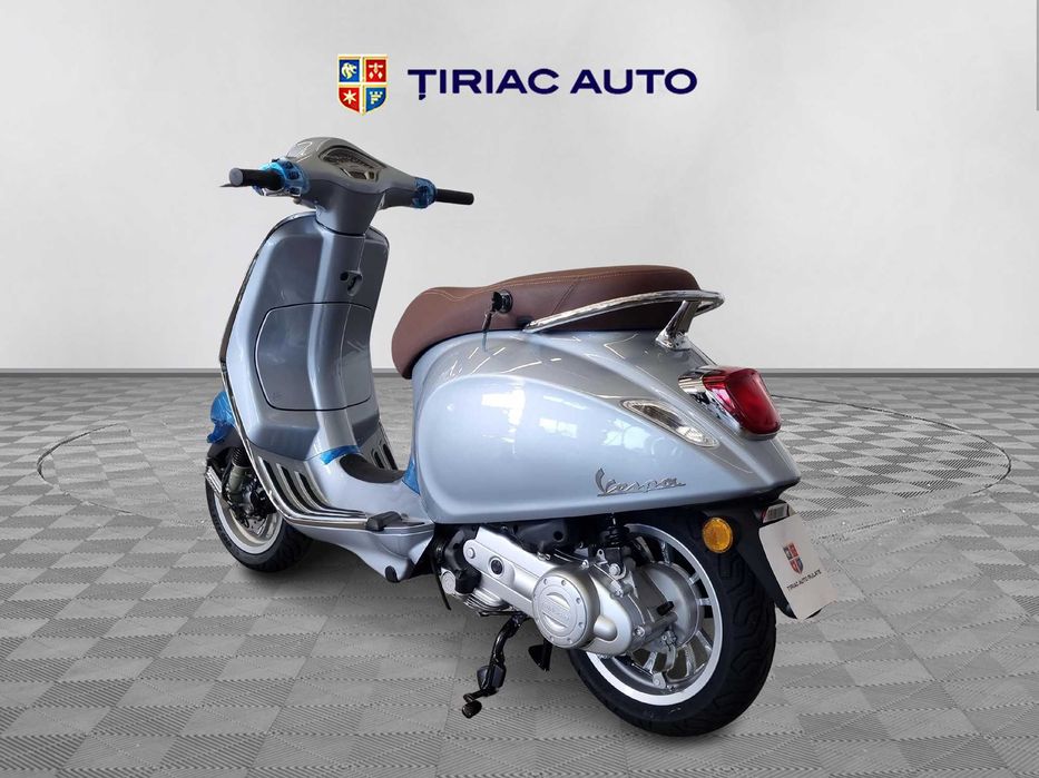 Piaggio Vespa Primavera 50 Grigio